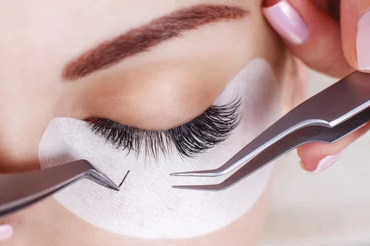 EyeLashes & Extensions